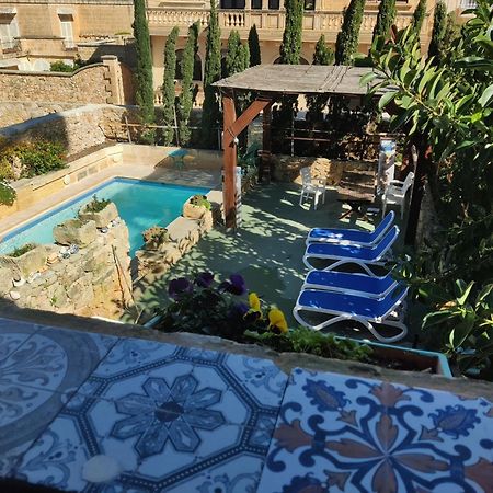 Bed and Breakfast The Garden Gate Sannat Habitación foto