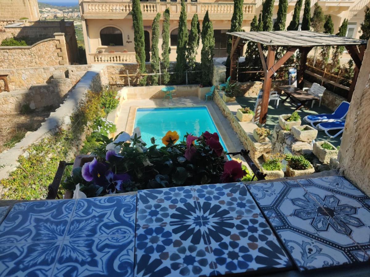 Bed and Breakfast The Garden Gate Sannat Exterior foto