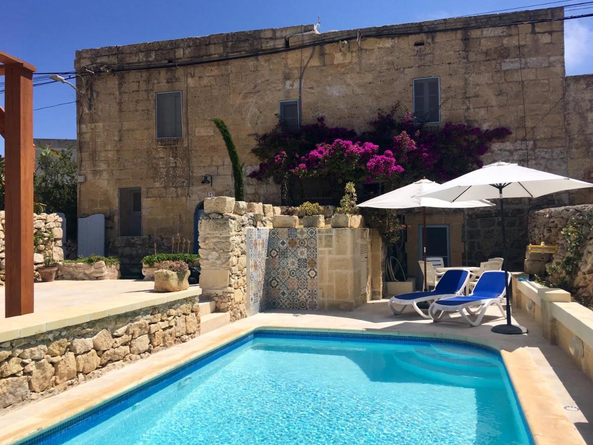 Bed and Breakfast The Garden Gate Sannat Exterior foto