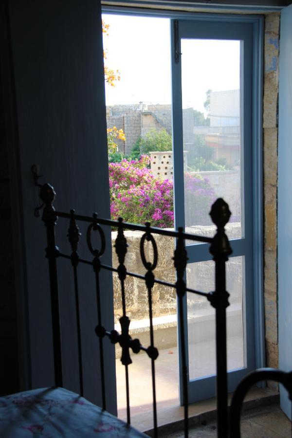 Bed and Breakfast The Garden Gate Sannat Exterior foto