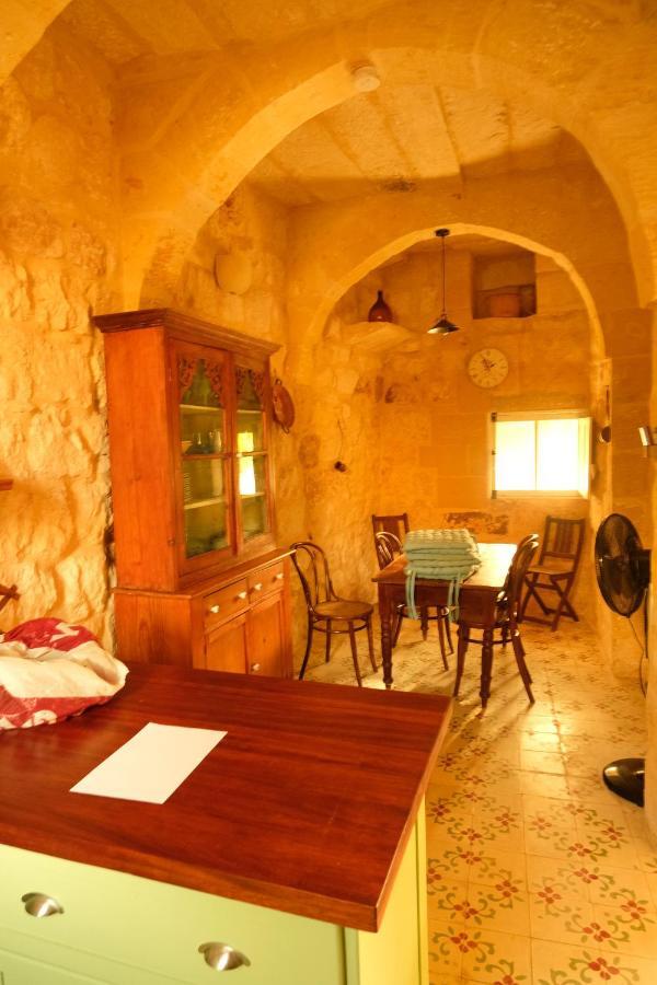 Bed and Breakfast The Garden Gate Sannat Exterior foto